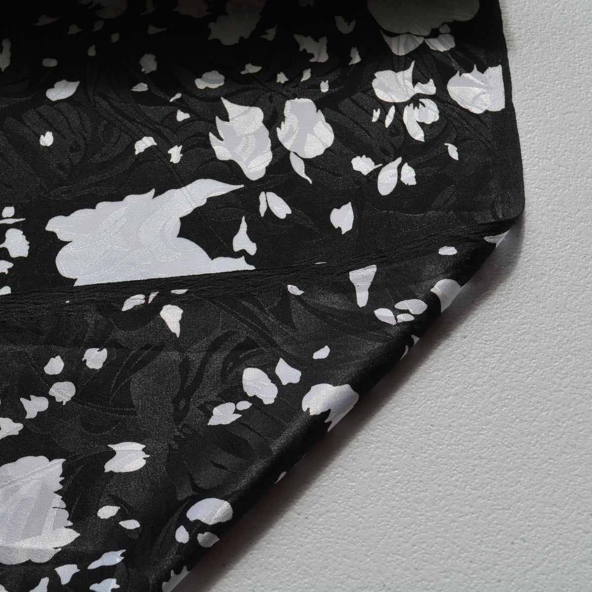 100% Silk Crepe de Chine Print Black and white Floral print 45" Wide Luxury Fabric Sewing | By the Yard
