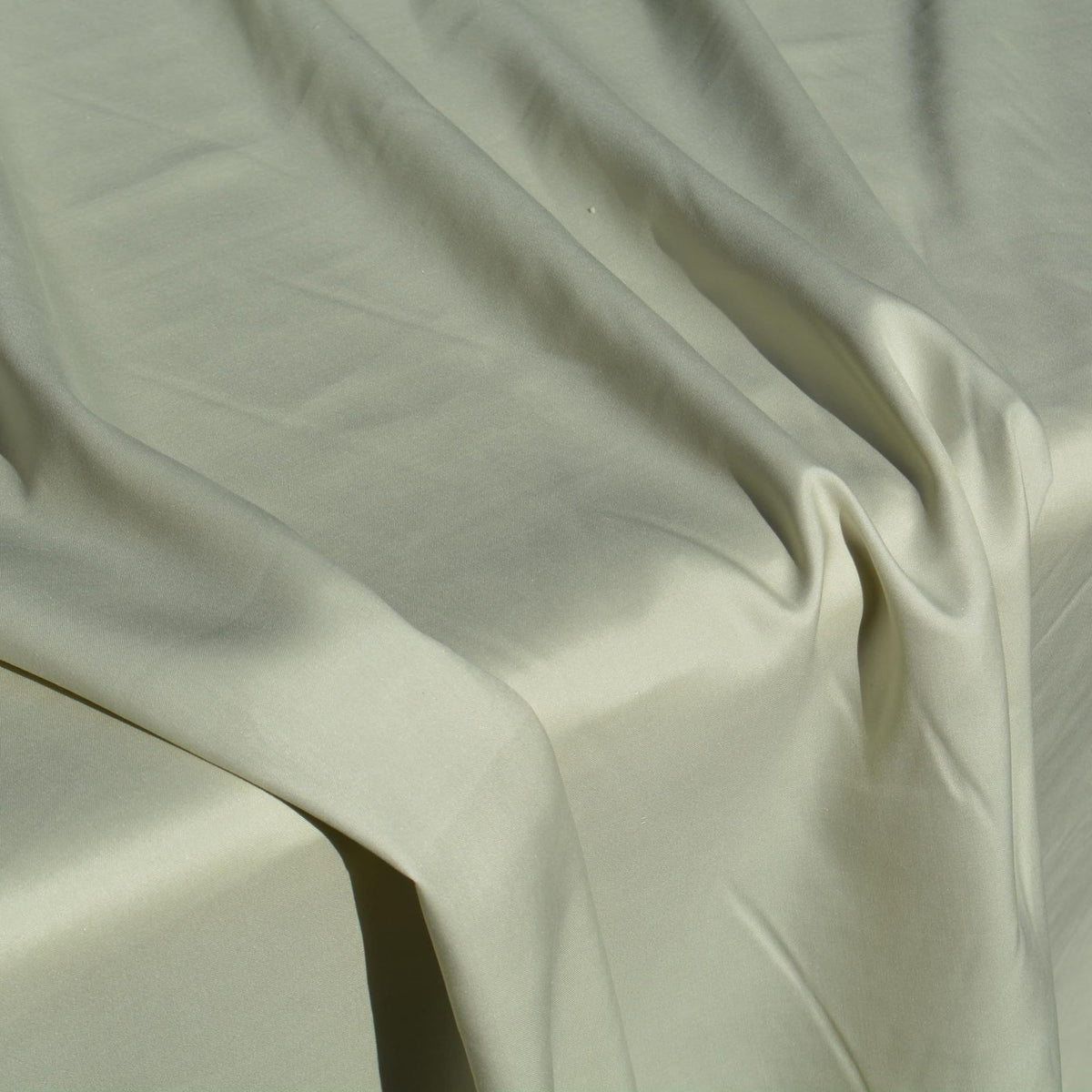Summer Silk Broadcloth Fabric | Light Green Pure Silk, Lightweight | Sewing Fabric, Dressmaking & Couture | By the Yard