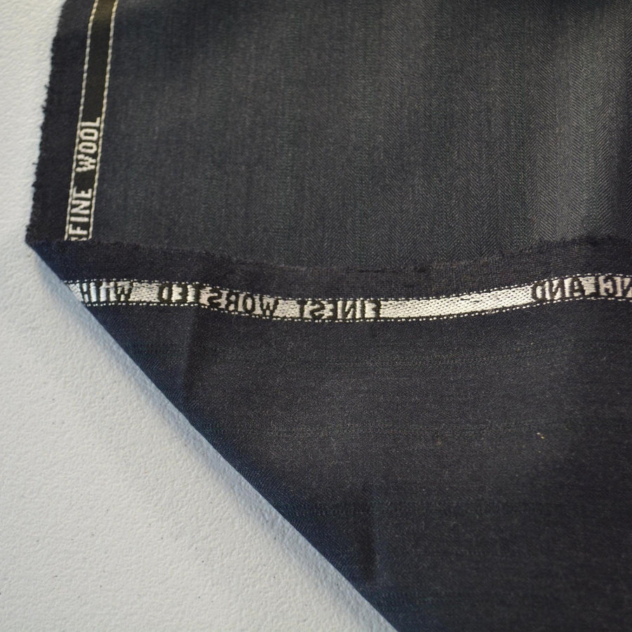 British Worsted Wool Fabric | Dark gray | Suiting Made in England |By the Yard