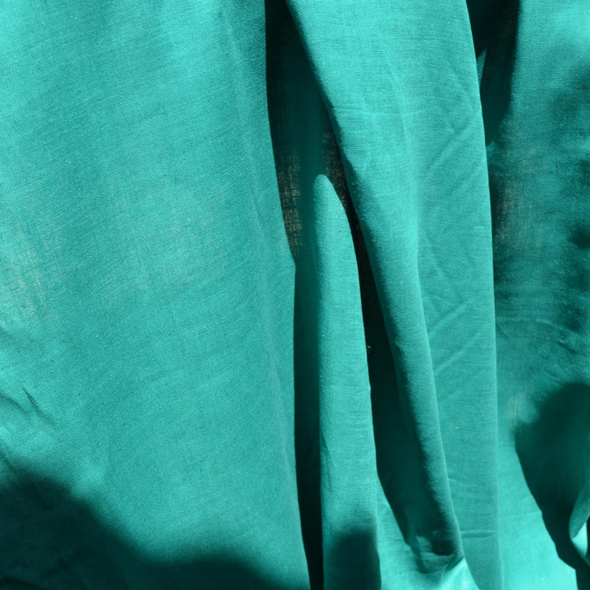 Green Linen Fabric | 100% Midweight Linen Solid Weave 60" Wide | Linen Yardage for Clothing, Summer Dresses, Home Décor 