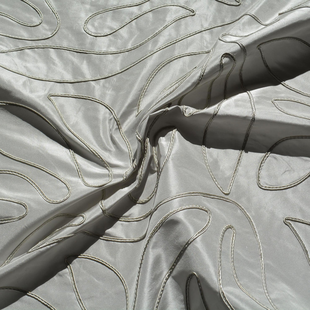 Silk Taffeta Fabric | Light gray | Luxury Designer Textile |By the Yard