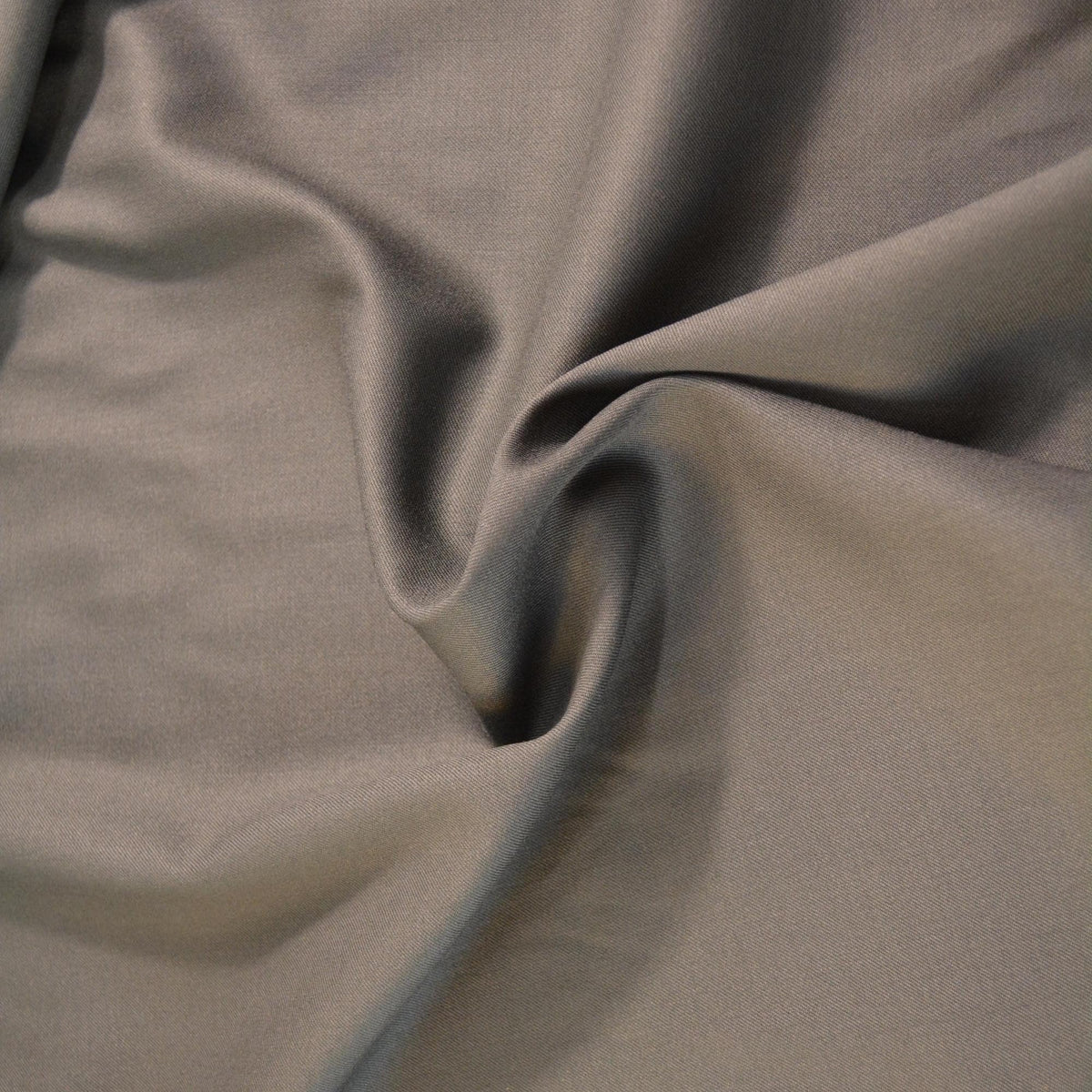 European Pure Wool | Super 120s Gabardine | Dark green | Designer Fabric Yardage |By the Yard